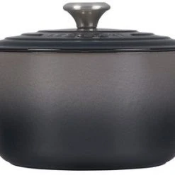 Le Creuset Signature Deep Dutch Oven 5 1/4 Qt. Dutch Ovens