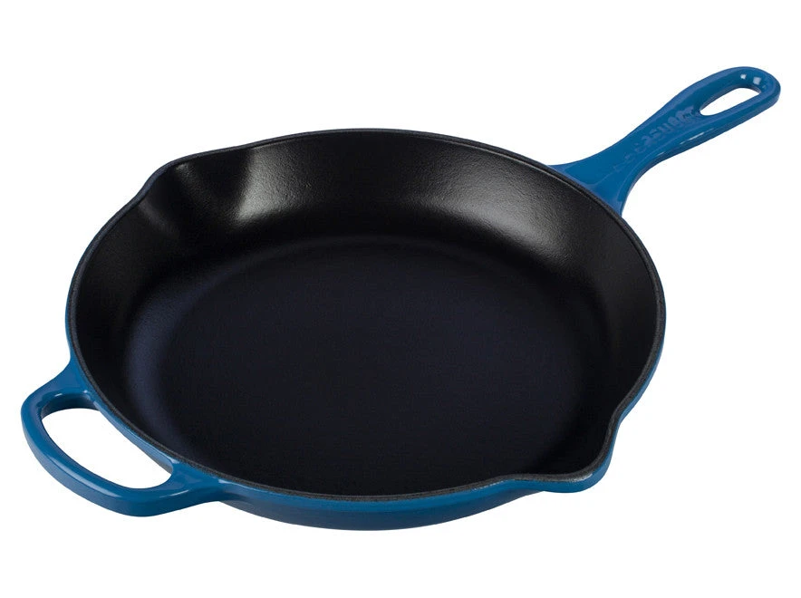 Le Creuset Signature Skillet - 10 1/4" 8 Le Creuset Signature Skillet - 10 1/4"