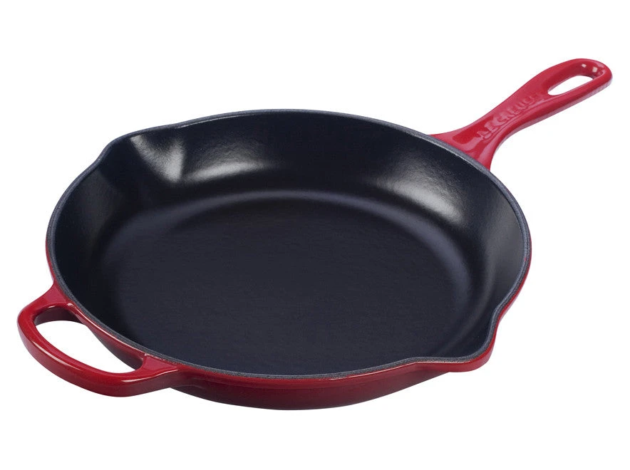 Le Creuset Signature Skillet - 10 1/4" 1 Le Creuset Signature Skillet - 10 1/4"