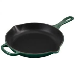 Le Creuset Signature Skillet - 10 1/4" 15 Le Creuset Signature Skillet - 10 1/4