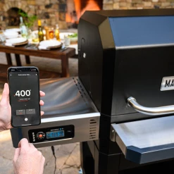 Masterbuilt Gravity Series™ 1050 Digital Charcoal Grill + Smoker