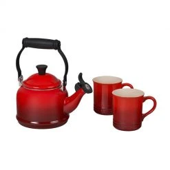 Le Creuset Demi Kettle And Mugs Set