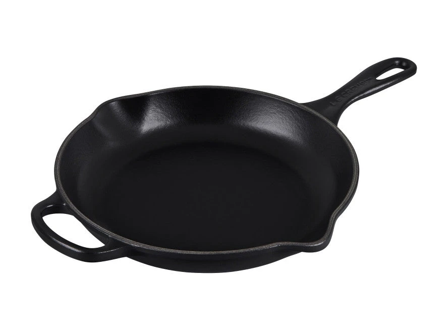 Le Creuset Signature Skillet - 10 1/4" 10 Le Creuset Signature Skillet - 10 1/4"