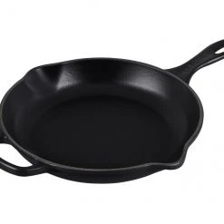 Le Creuset Signature Skillet - 11 3/4