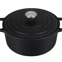 Dutch Ovens Le Creuset Round Dutch Oven 5 1/2 Qt. 19 Dutch Ovens Le Creuset Round Dutch Oven 5 1/2 Qt.