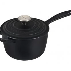 Le Creuset Signature Saucepan 2 1/4 Qt.