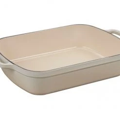Le Creuset Signature Roaster 5 1/4 Qt. Cast Iron