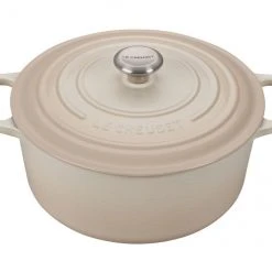 Dutch Ovens Le Creuset Round Dutch Oven 7 1/4 Qt.
